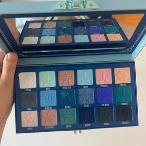 Jeffrey Star Blue Blood eyeshadow palette